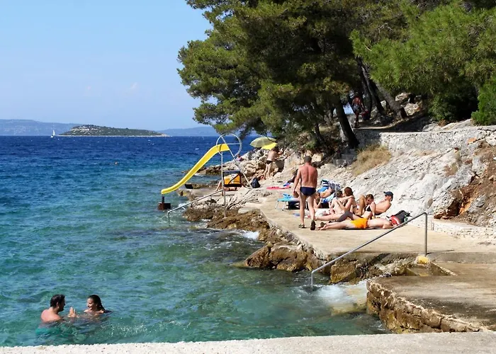 Secluded Fisherman's Cove Magrovica - Telascica, Dugi Otok - 8122 *